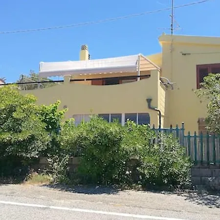 Elegant In With Sea View Villa *